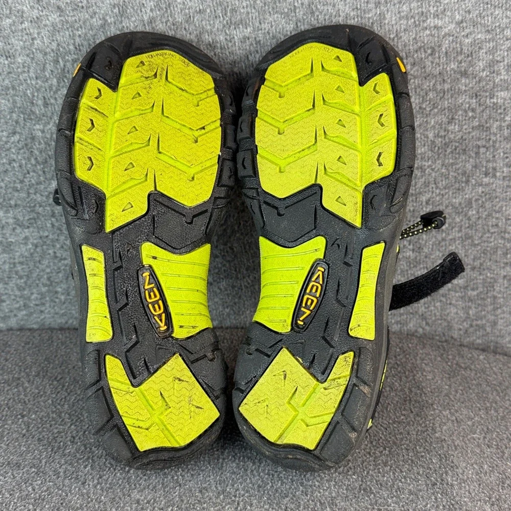 KEEN Newport H2 Sandals Size 7 Black Lime Green Washable Hiking Water Shoes